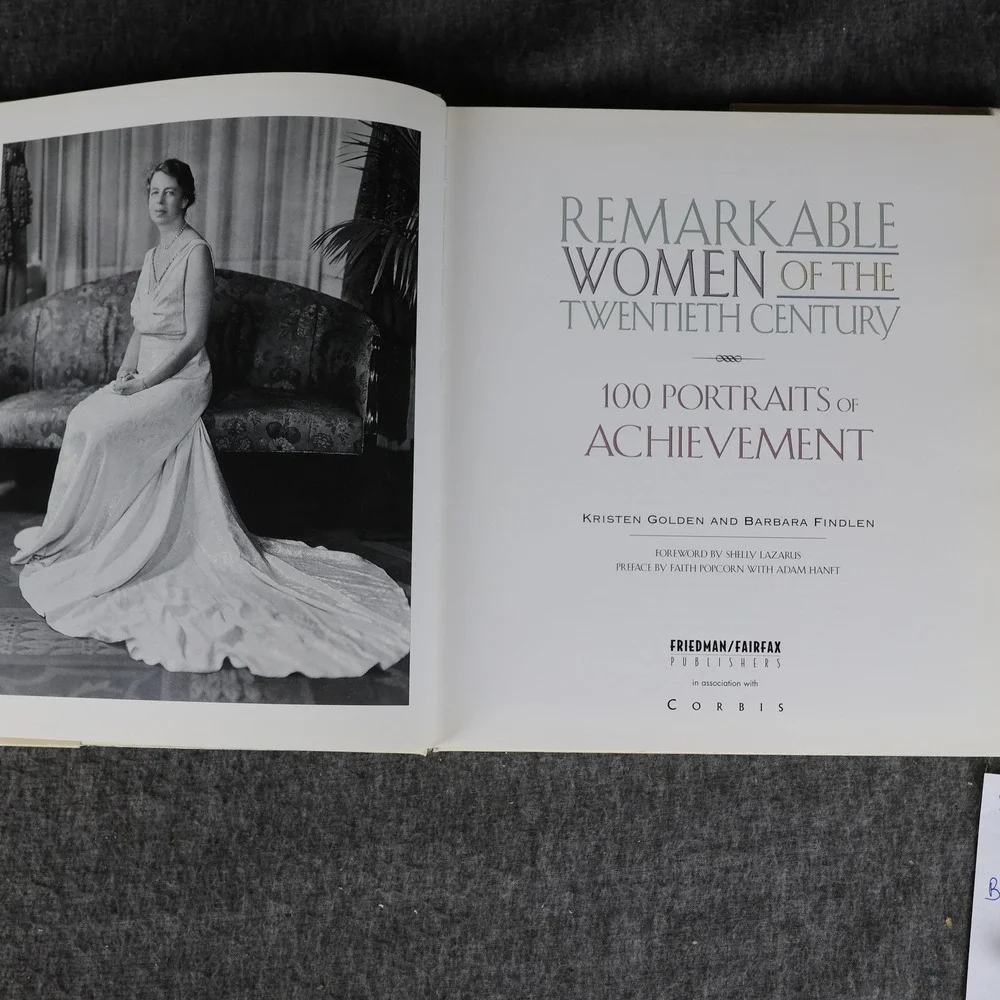Vintage Remarkable Women 20th Century Golden Findlen White HC 1998 UK Biography